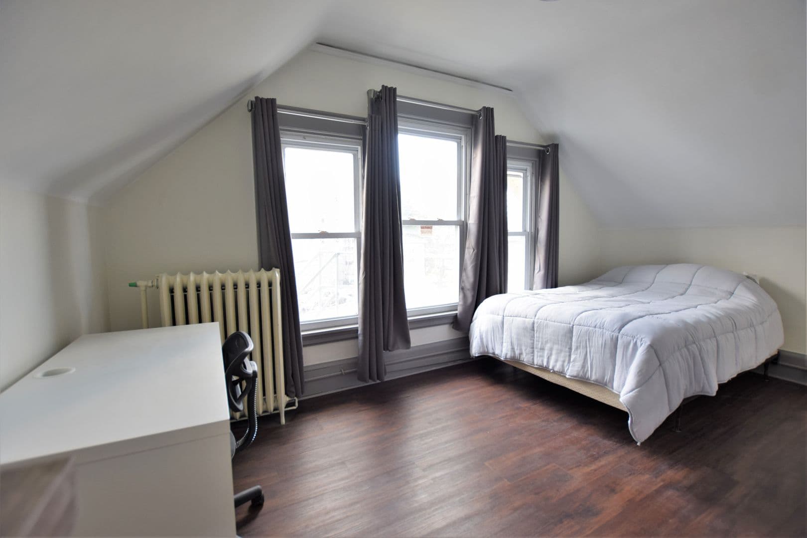 Ithaca Apartment: 306 Bryant Ave