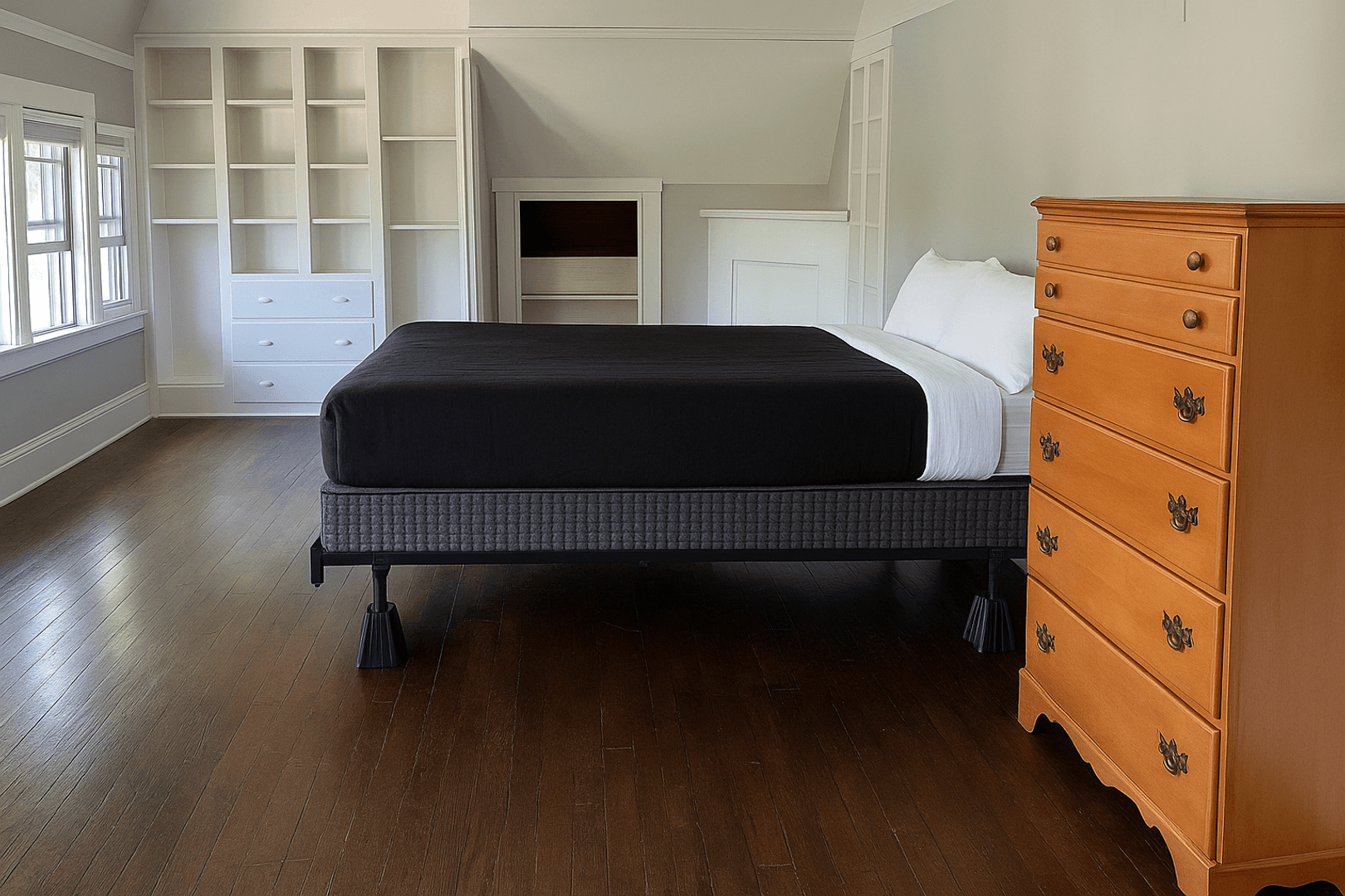Ithaca Apartment: 609 E State St