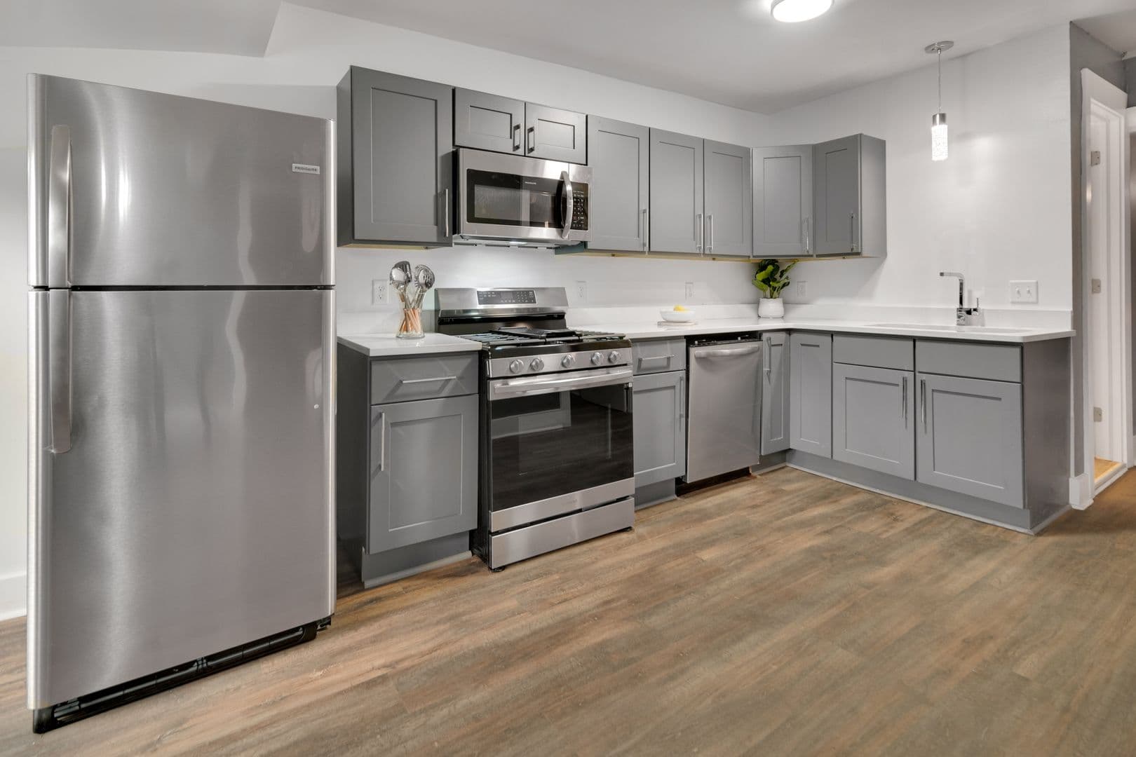 Ithaca Apartment: 518 Linn St