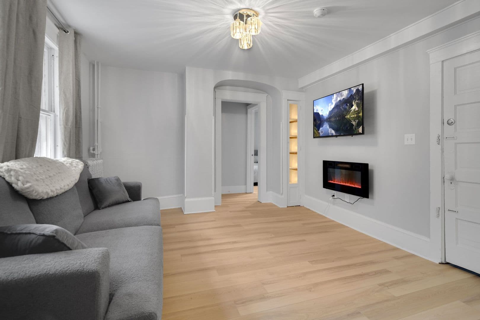 Ithaca Apartment: 104 Harvard Pl