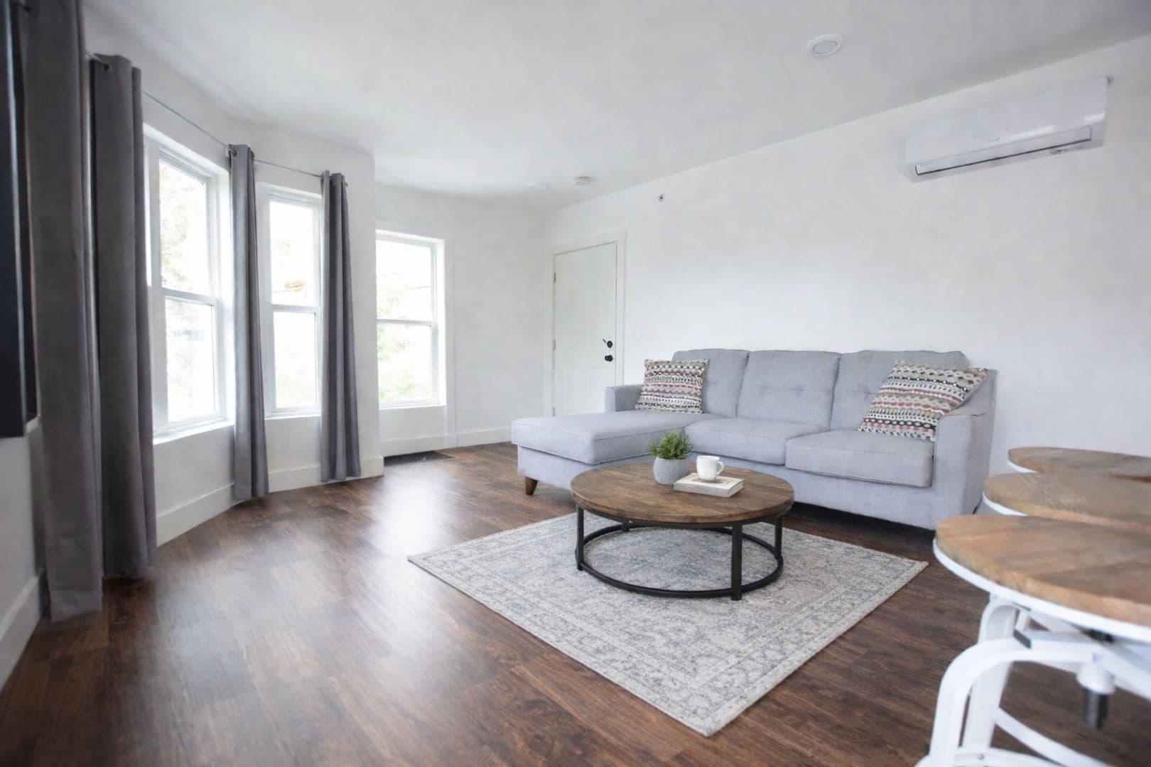 Ithaca Apartment: 707 E. Seneca St