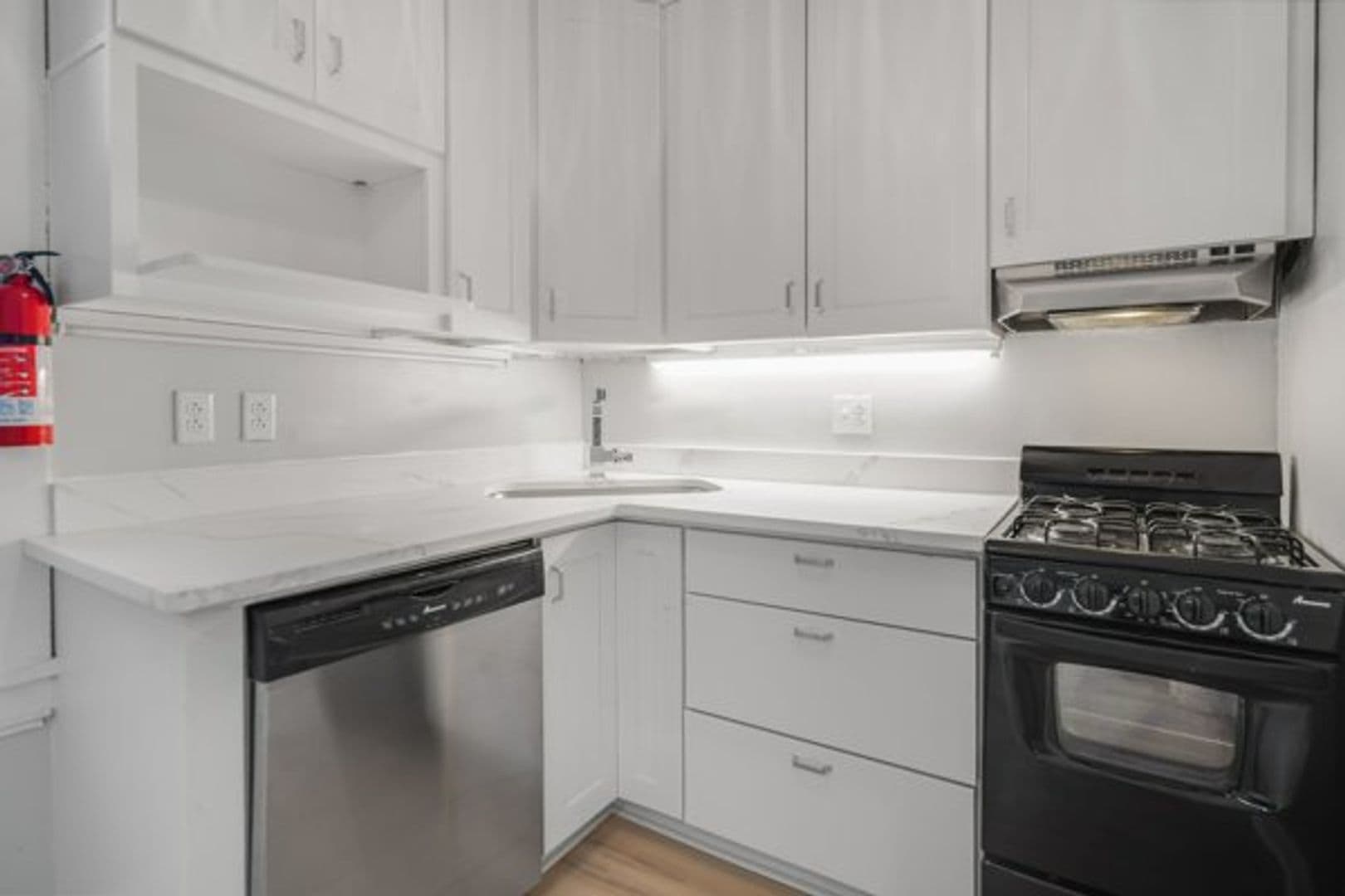 Ithaca Apartment: 504 Stewart Ave