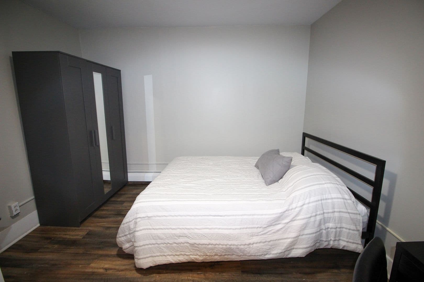 Ithaca Apartment: 522 Stewart Ave