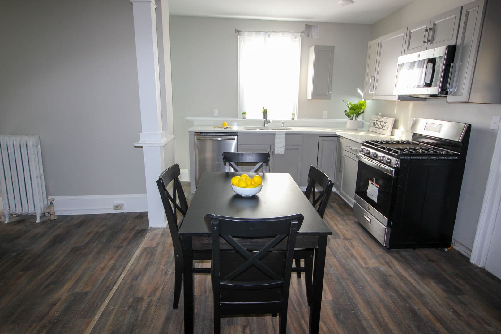 Ithaca Apartment: 613 E State St