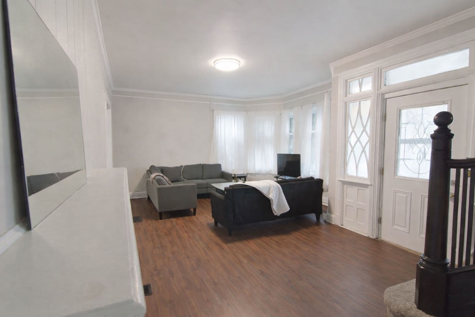 Ithaca Apartment: 311 Farm St