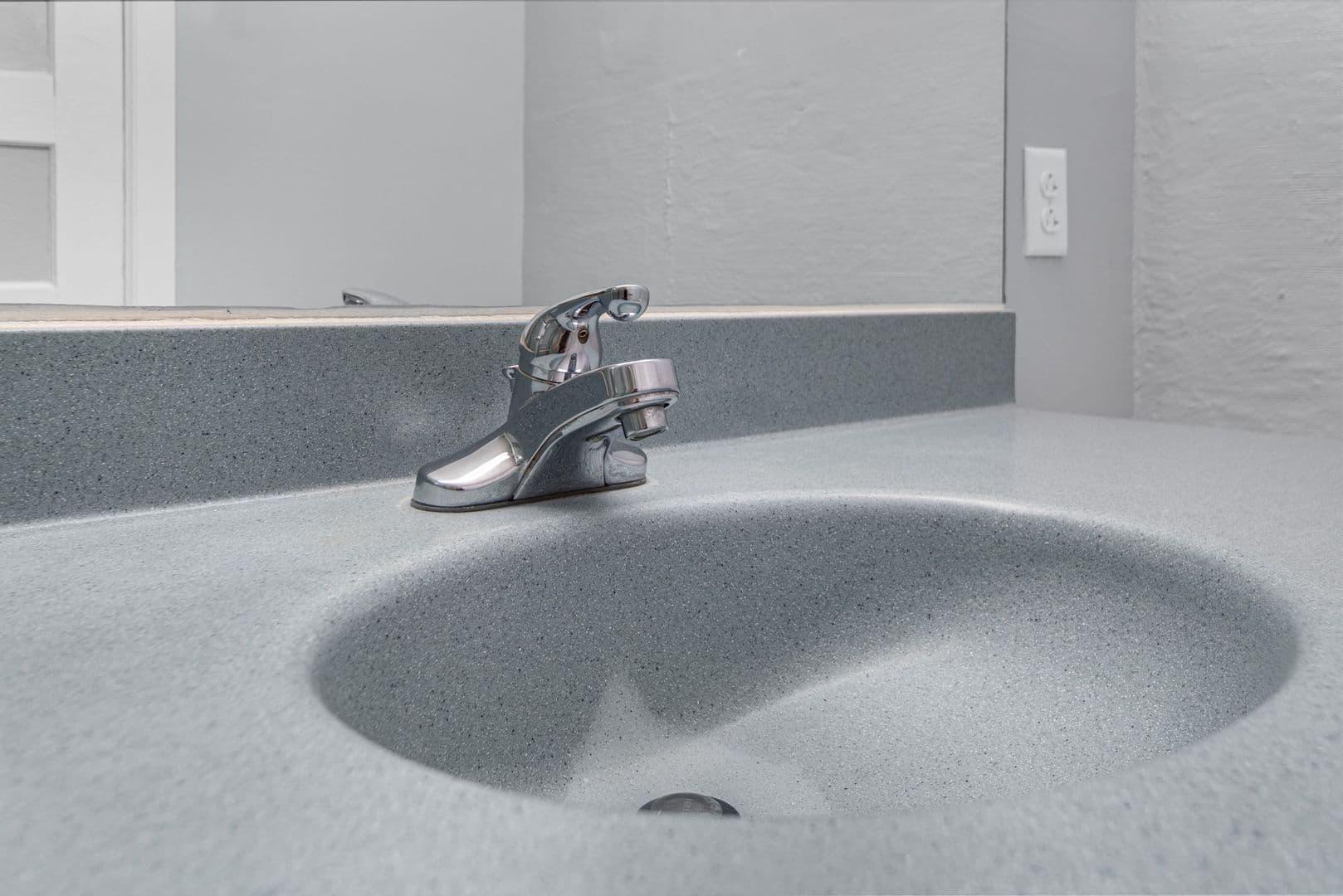 Ithaca Apartment: 504 Stewart Ave