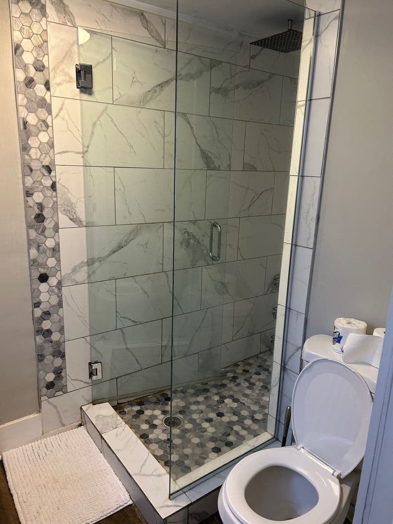 Ithaca Apartment: 613 E State St