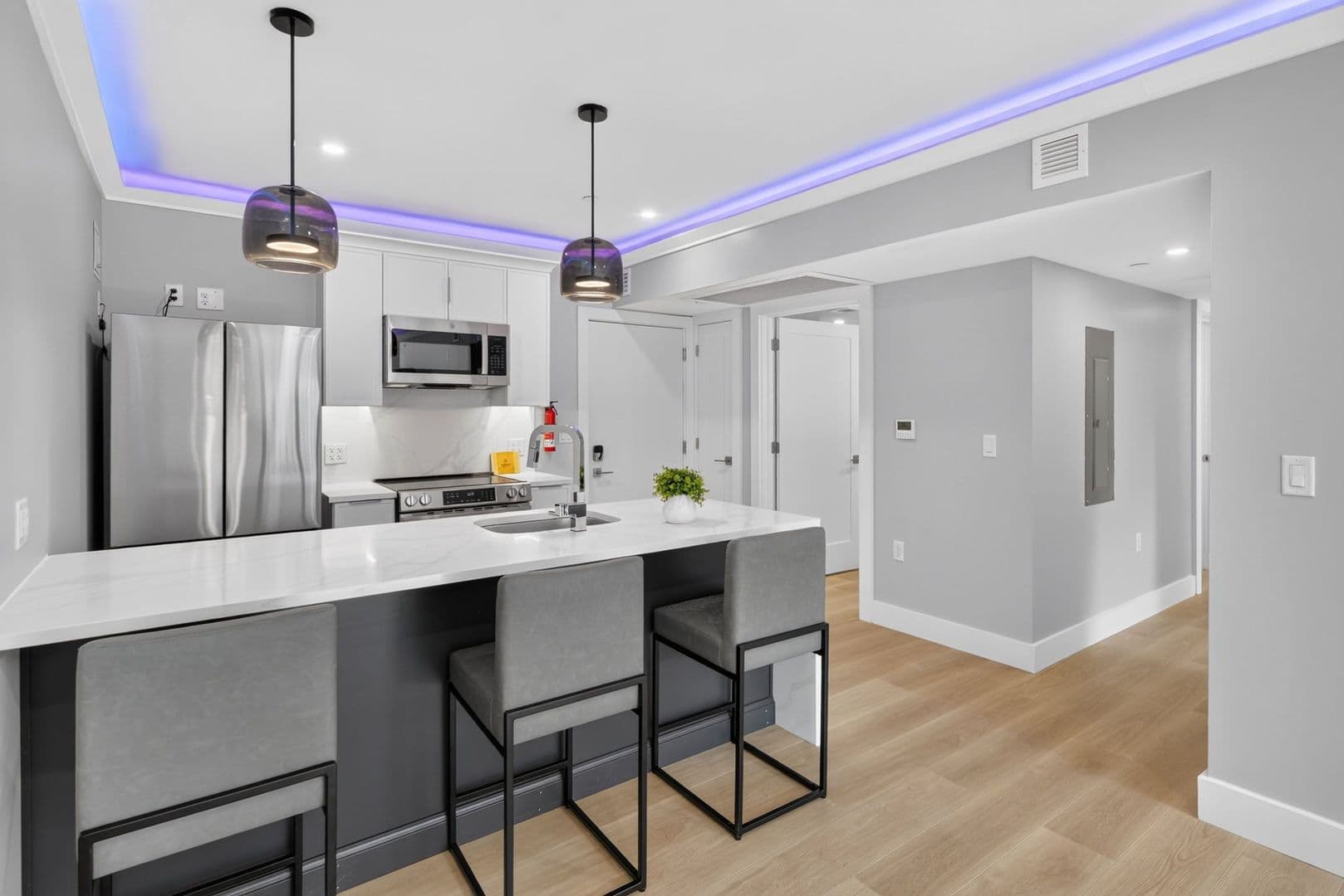Ithaca Apartment: 201 Oak Avenue
