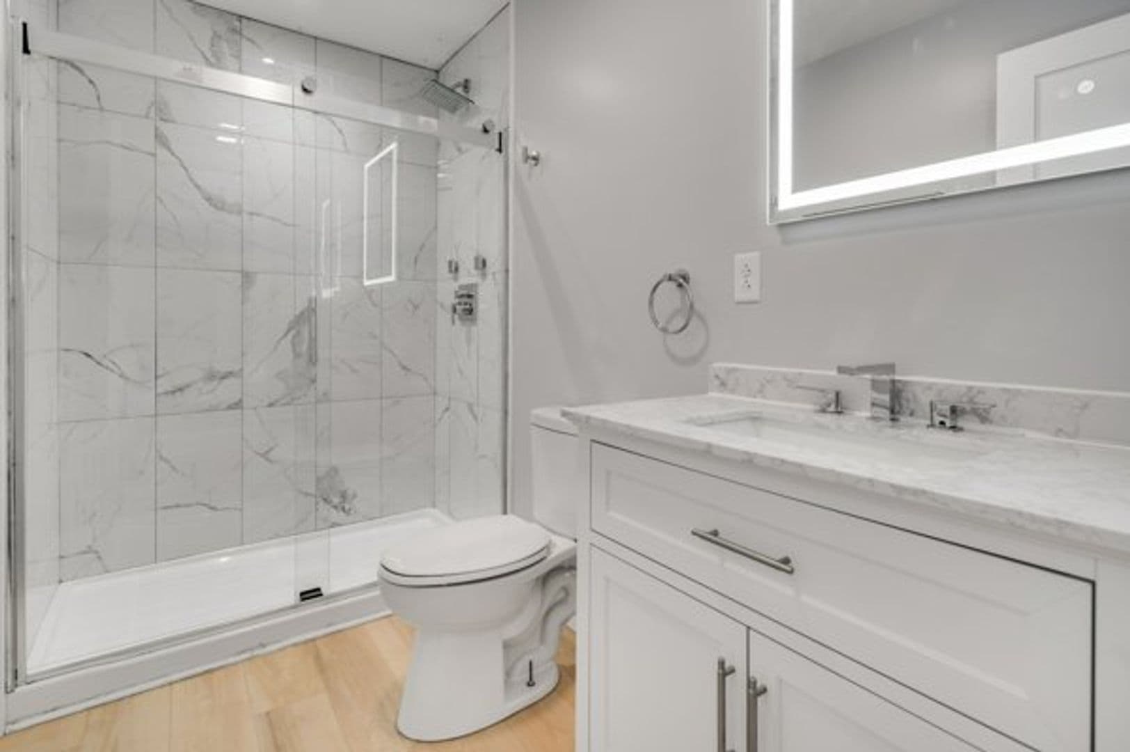 Ithaca Apartment: 504 Stewart Ave