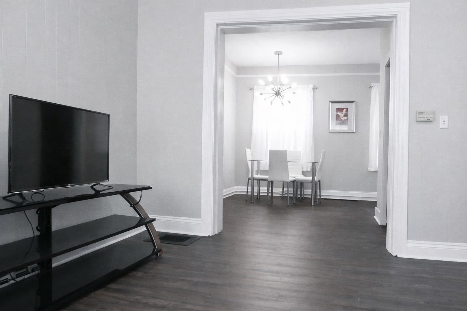 Ithaca Apartment: 144 Linn St.