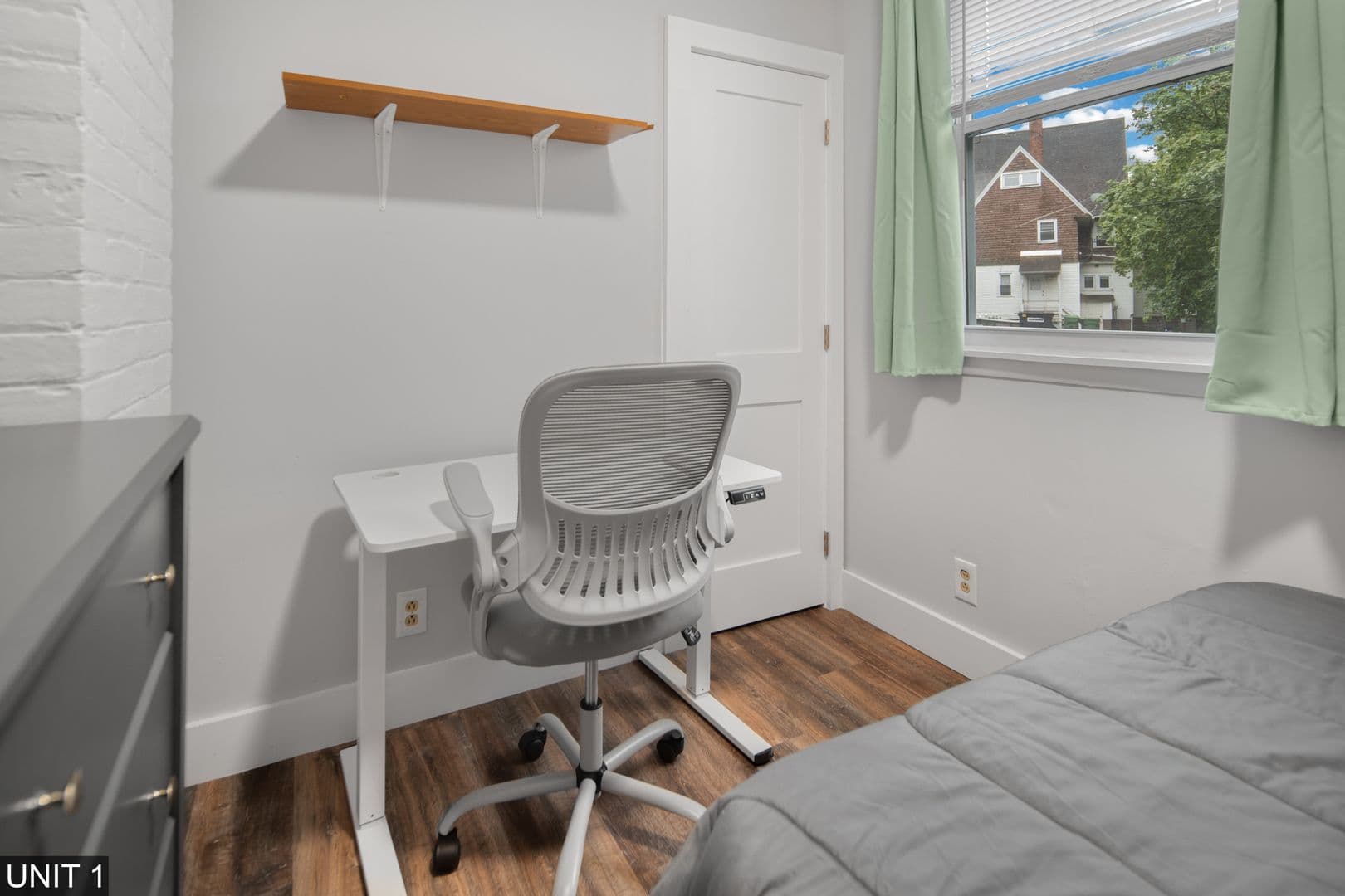 Ithaca Apartment: 710 Stewart Ave