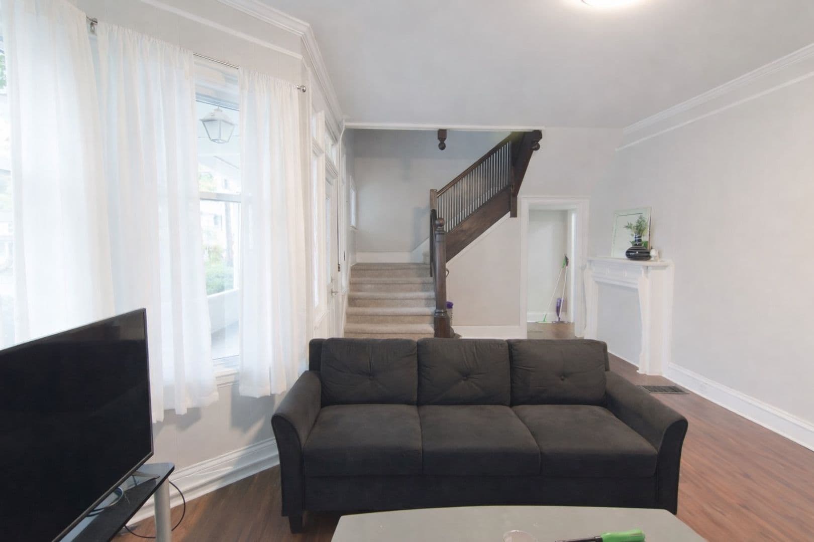 Ithaca Apartment: 311 Farm St