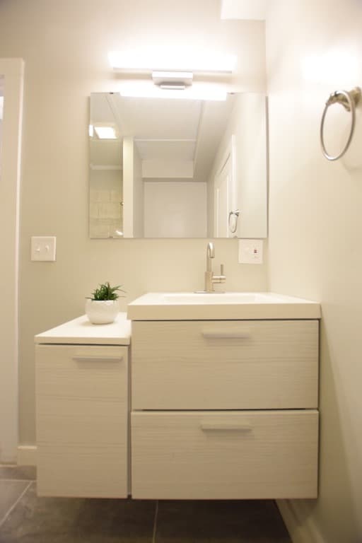 Ithaca Apartment: 1002 N. Aurora St.