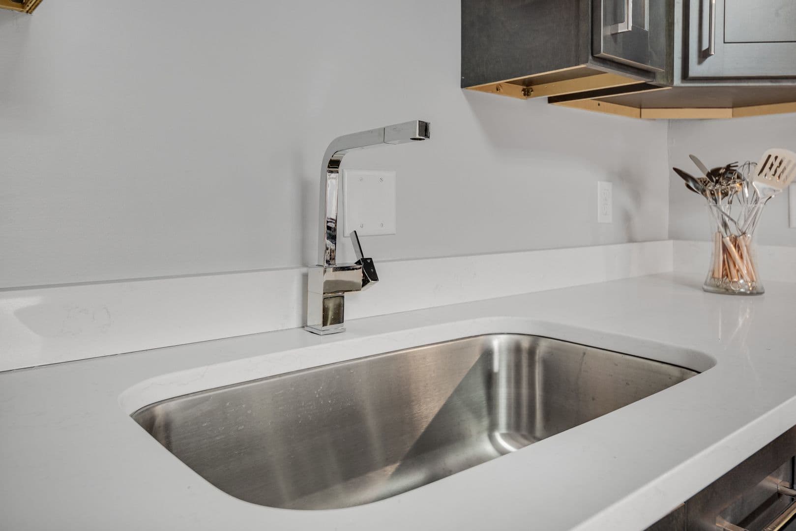 Ithaca Apartment: 105 Highland Place