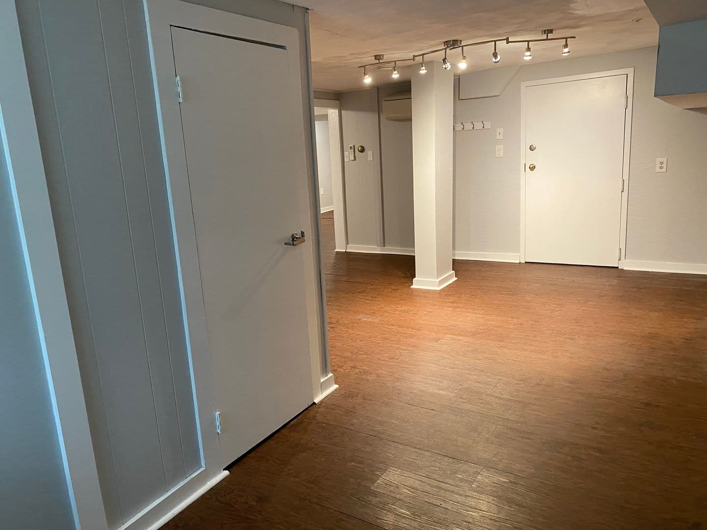 Ithaca Apartment: 1002 N. Aurora St.