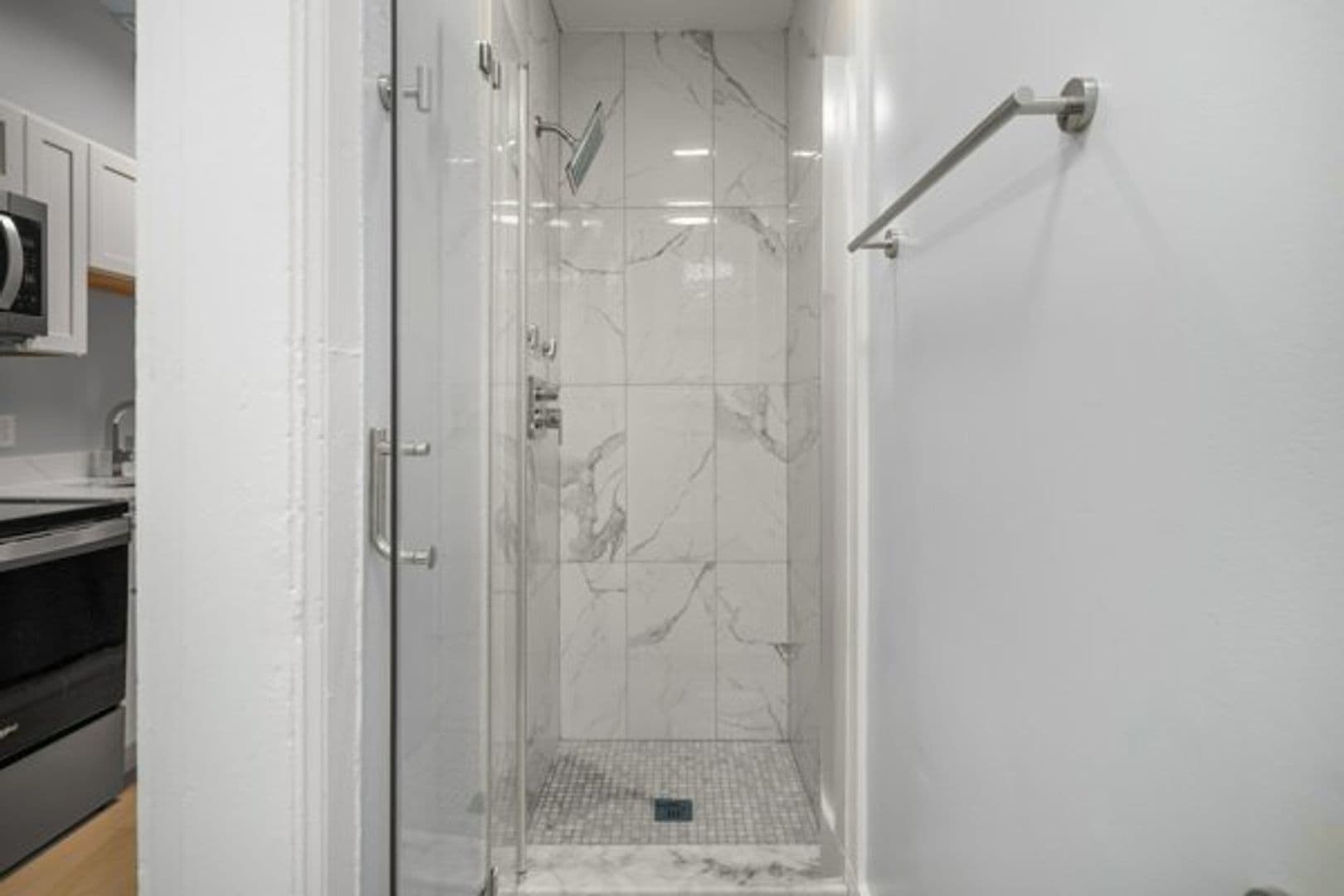 Ithaca Apartment: 504 Stewart Ave