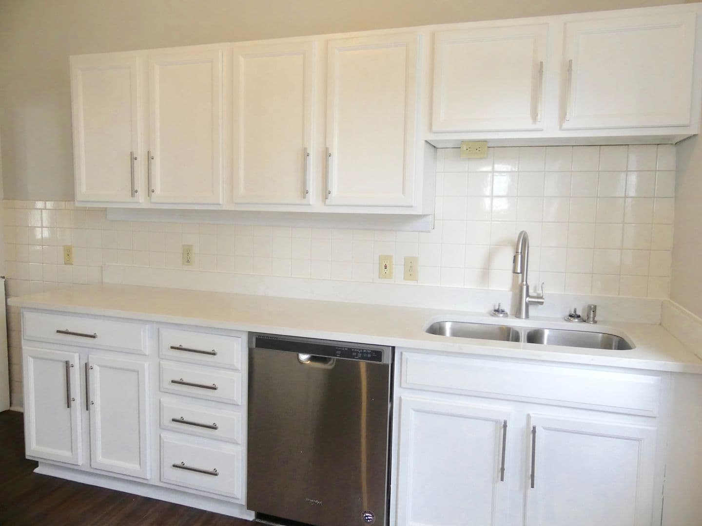 Ithaca Apartment: 311 Farm St