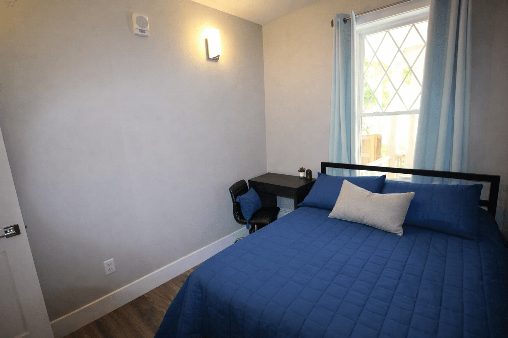 Ithaca Apartment: 522 Stewart Ave
