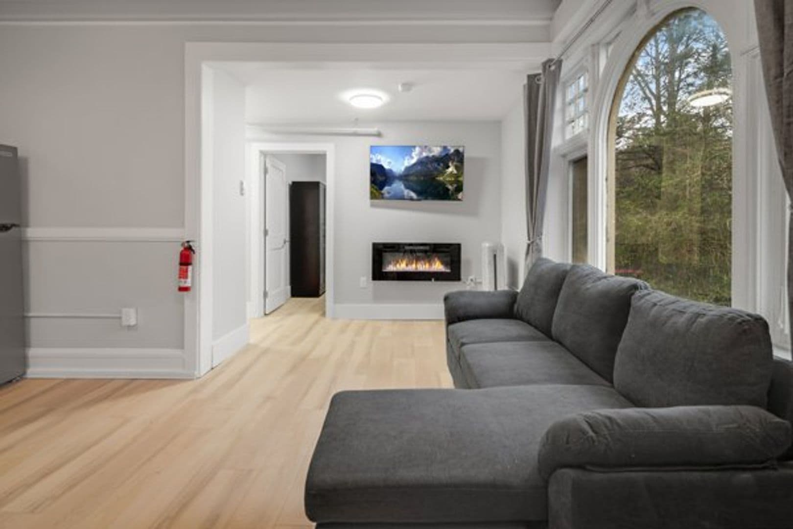 Ithaca Apartment: 504 Stewart Ave
