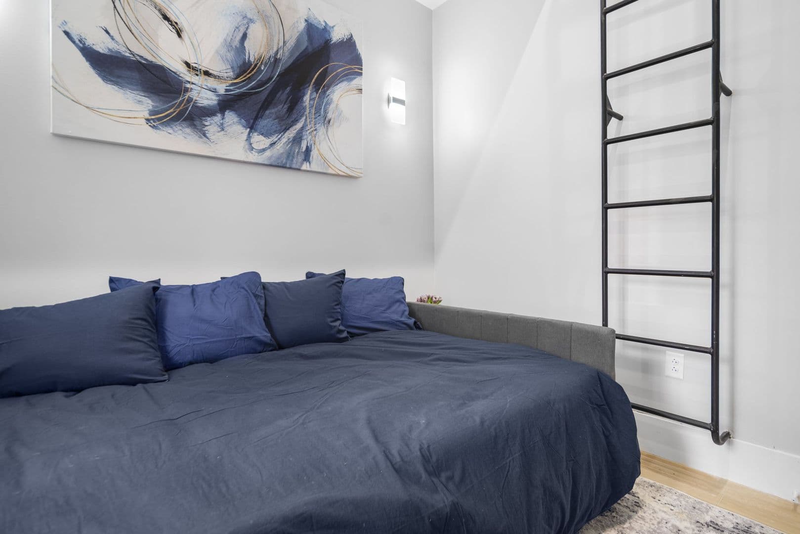 Ithaca Apartment: 504 Stewart Ave