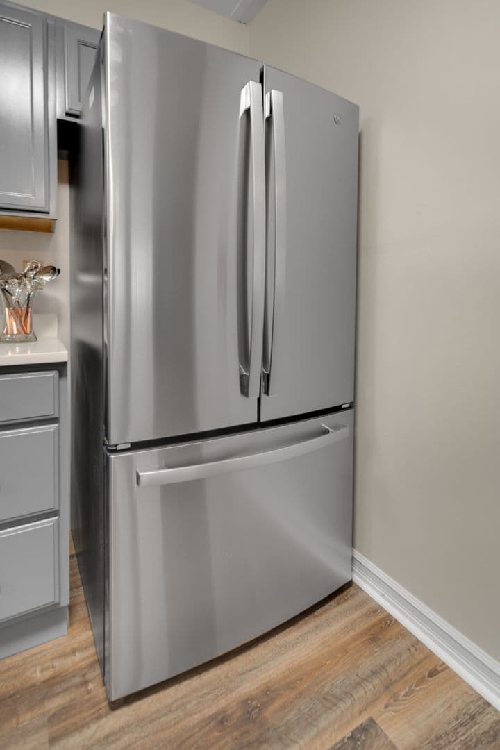 Ithaca Apartment: 1005 - 1007 N Aurora St