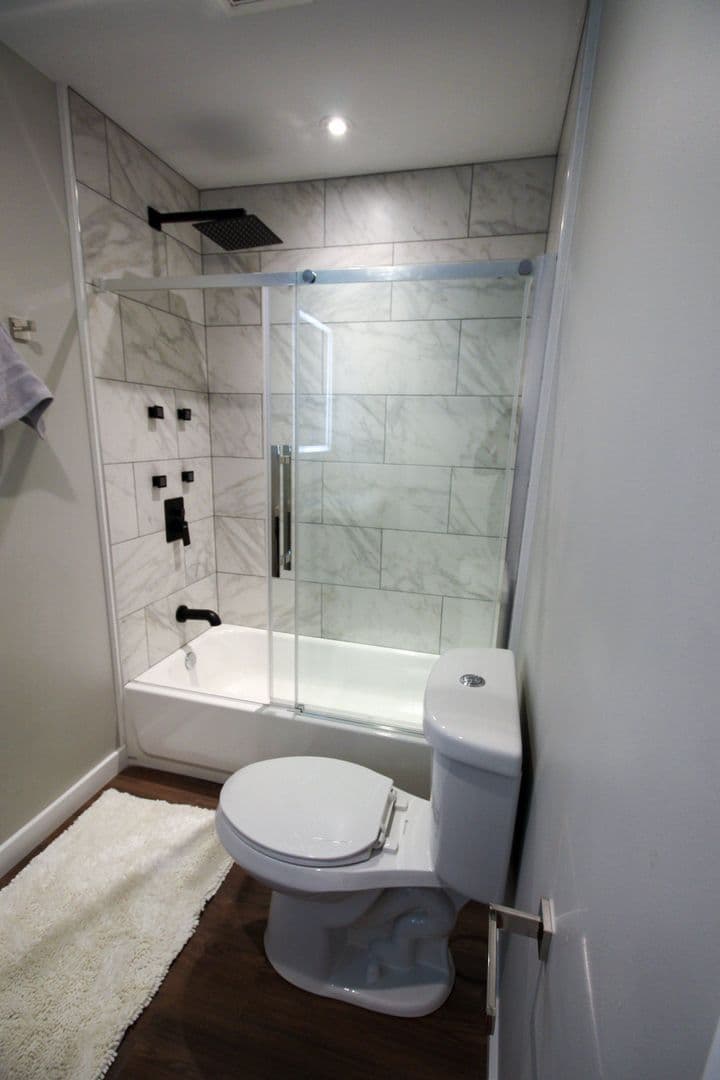 Ithaca Apartment: 522 Stewart Ave