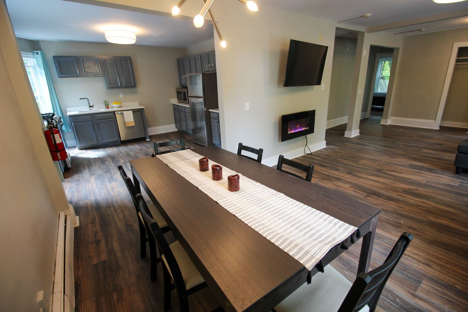 Ithaca Apartment: 522 Stewart Ave