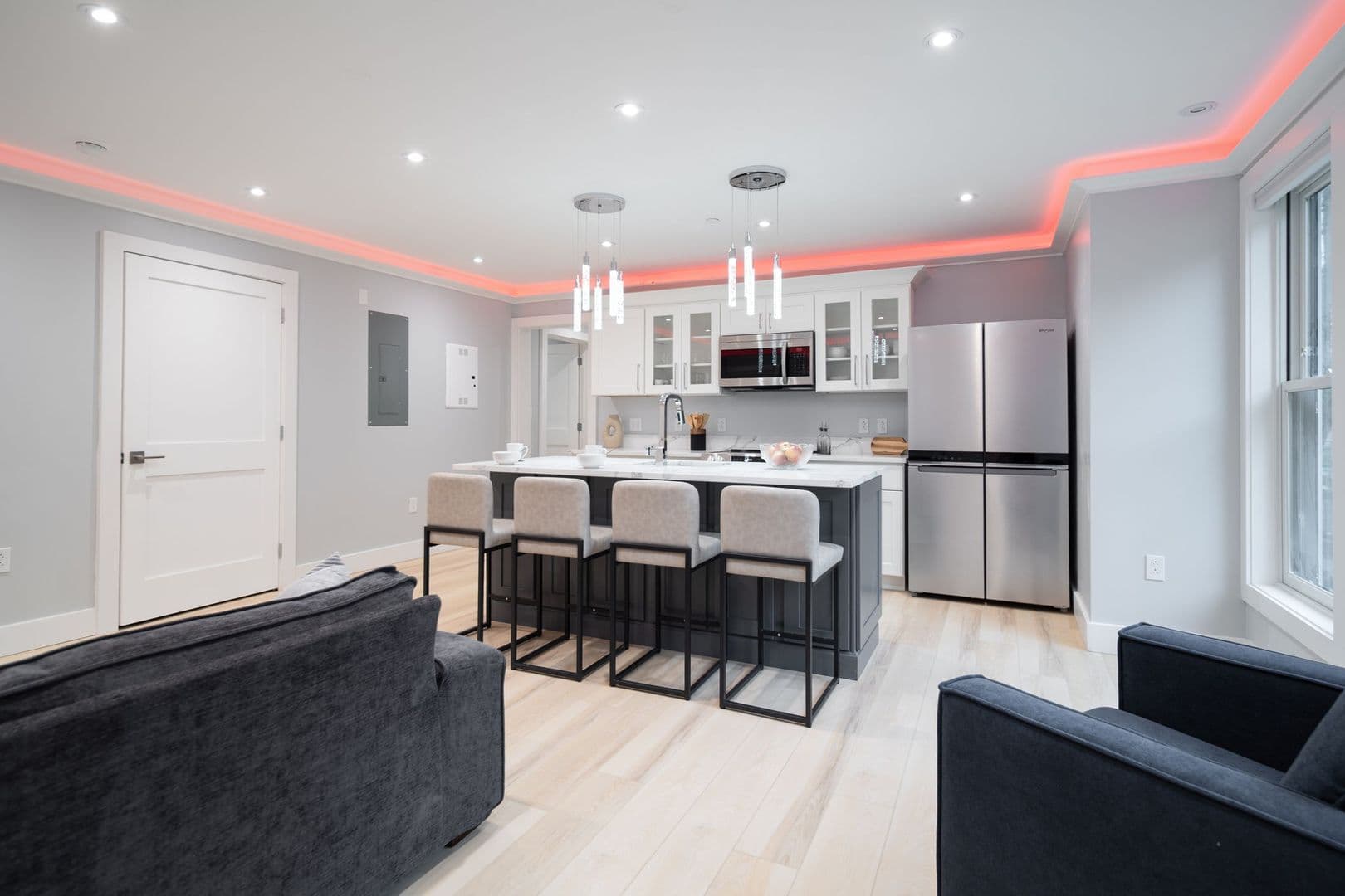 Ithaca Apartment: 601 E State St