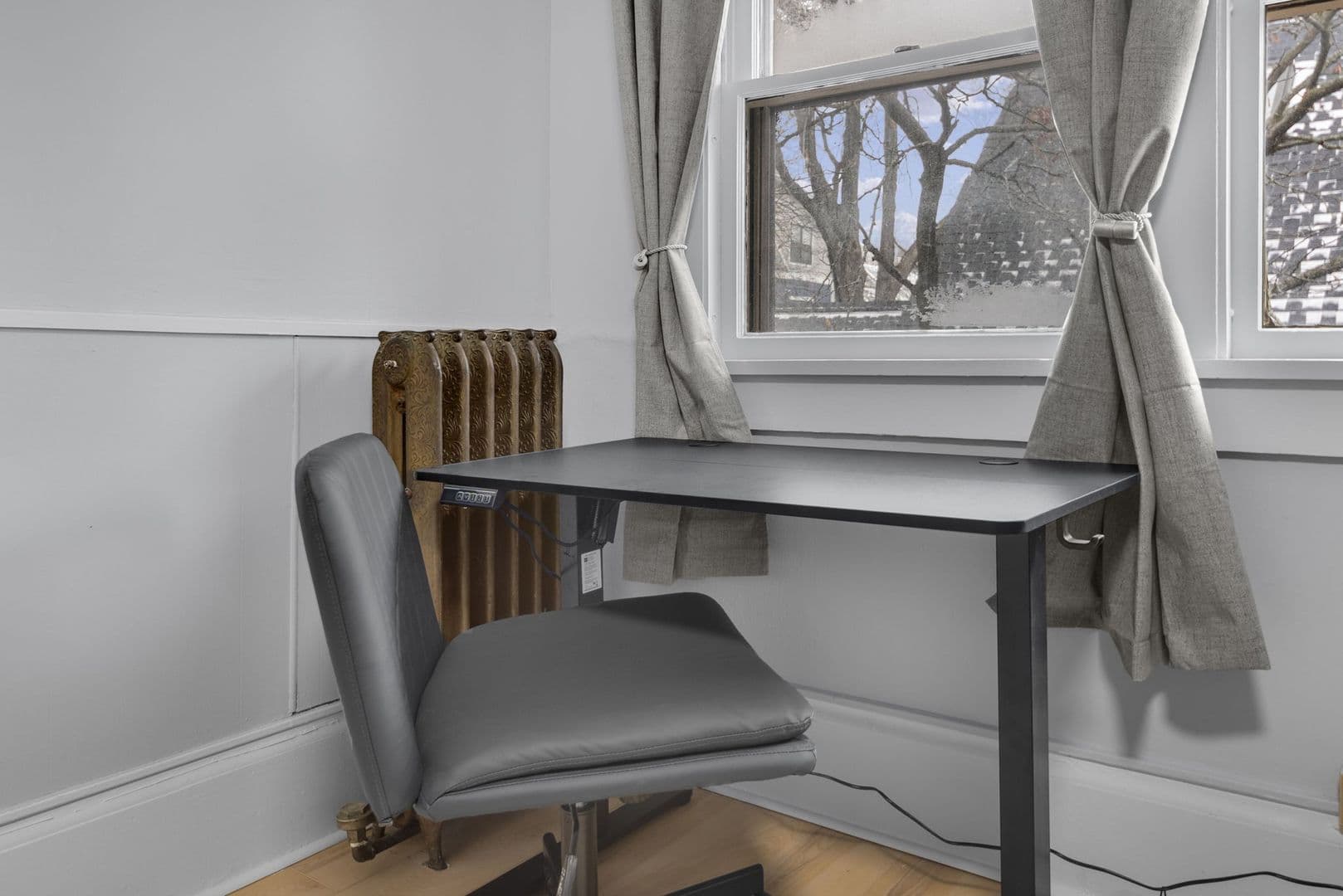 Ithaca Apartment: 104 Harvard Pl