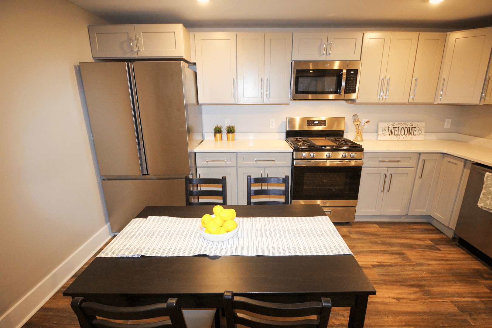 Ithaca Apartment: 522 Stewart Ave