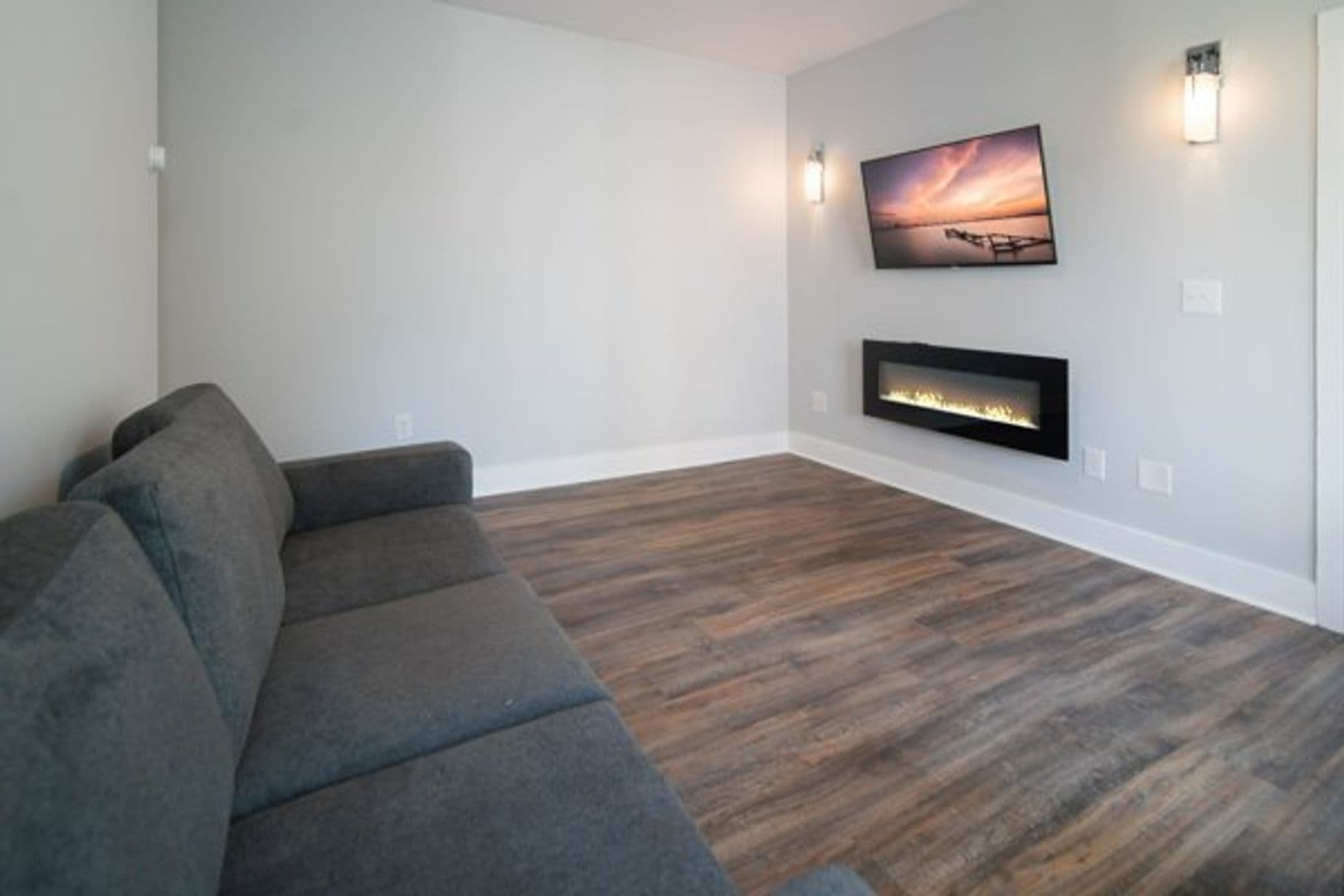 Ithaca Apartment: 404-406 University Ave