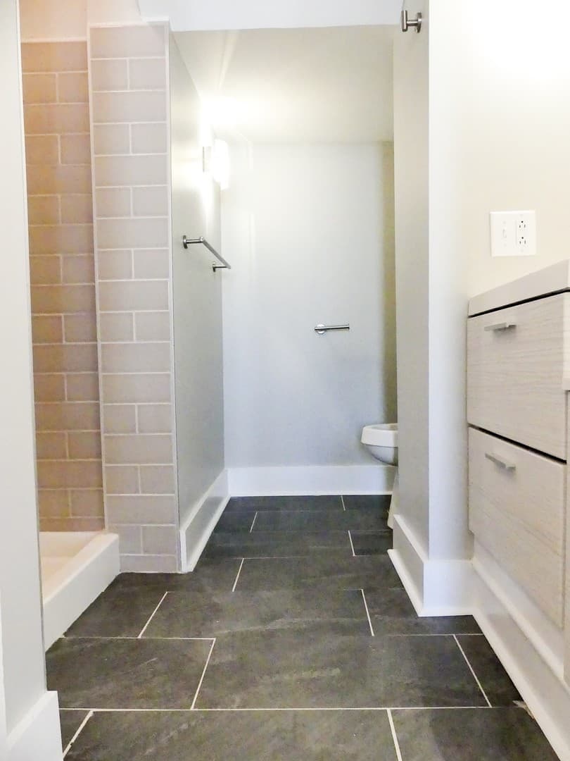 Ithaca Apartment: 313 Farm St.