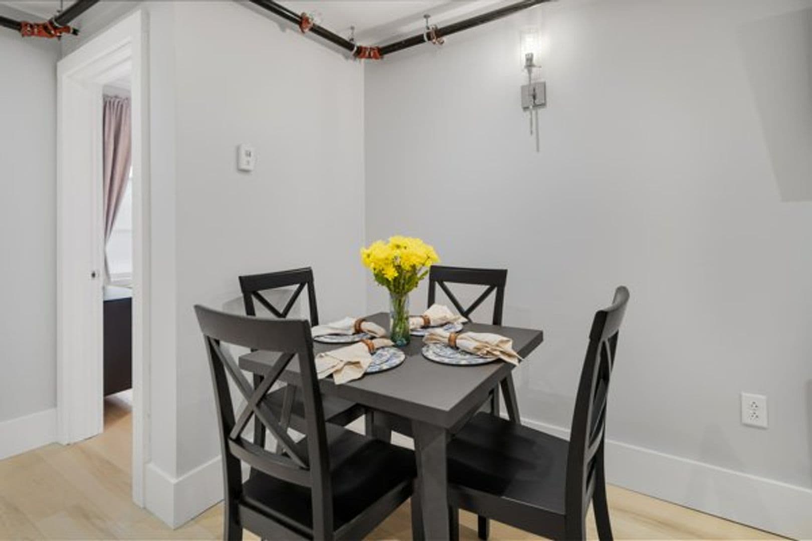 Ithaca Apartment: 702 E State St