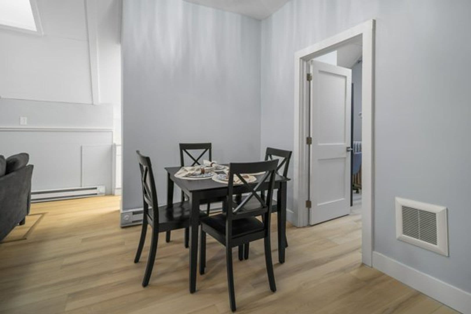 Ithaca Apartment: 504 Stewart Ave