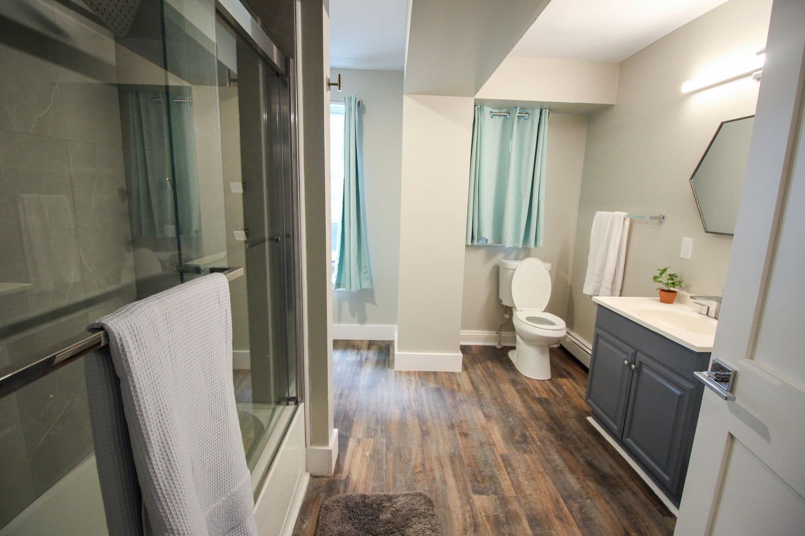 Ithaca Apartment: 522 Stewart Ave