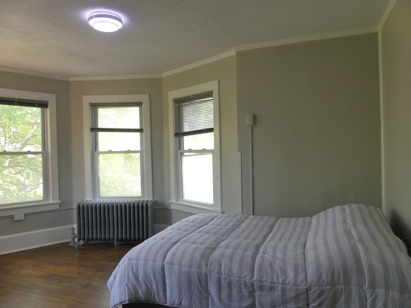 Ithaca Apartment: 609 E State St