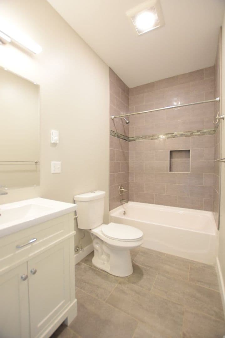 Ithaca Apartment: 217 Columbia St.