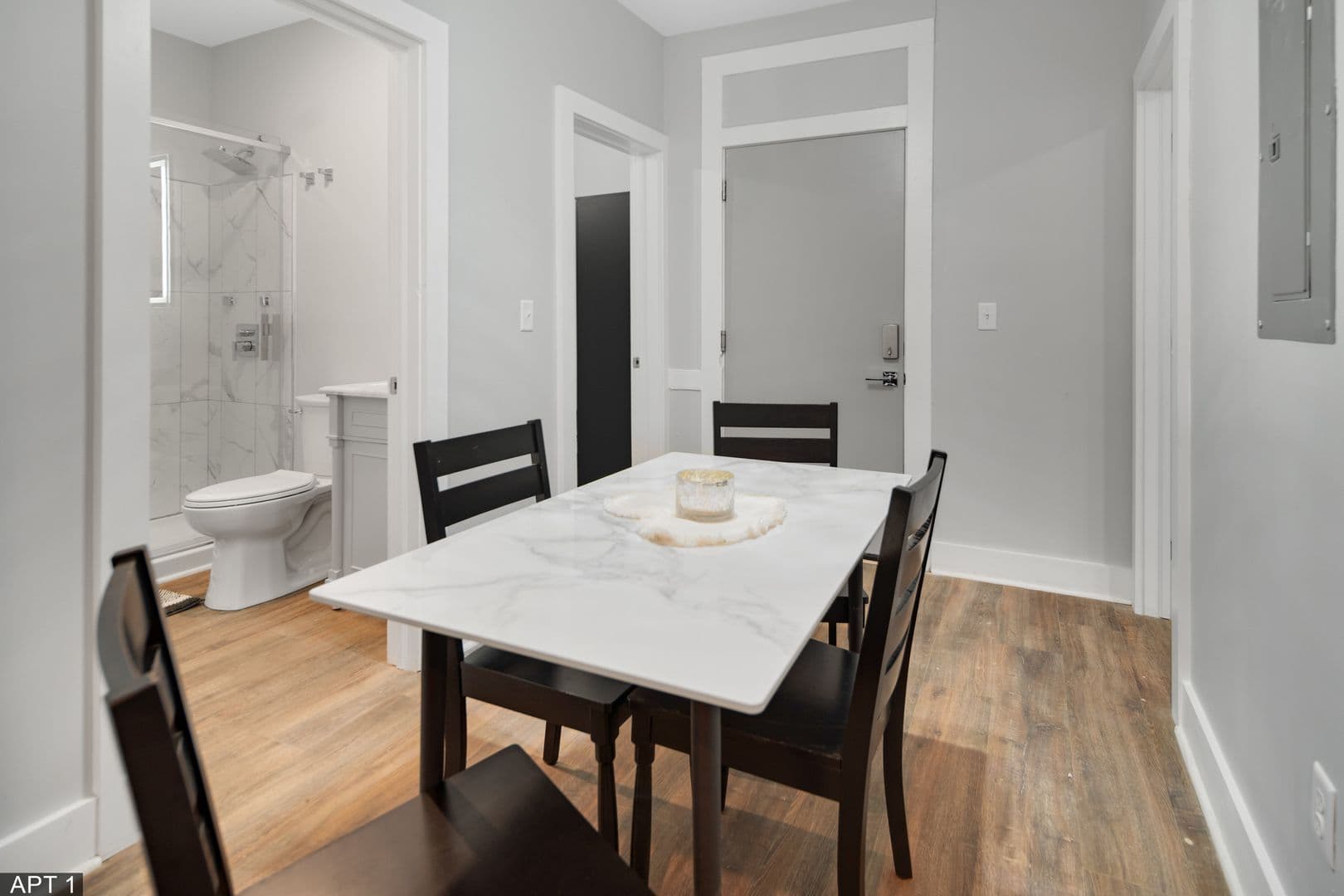 Ithaca Apartment: 711 E Seneca St