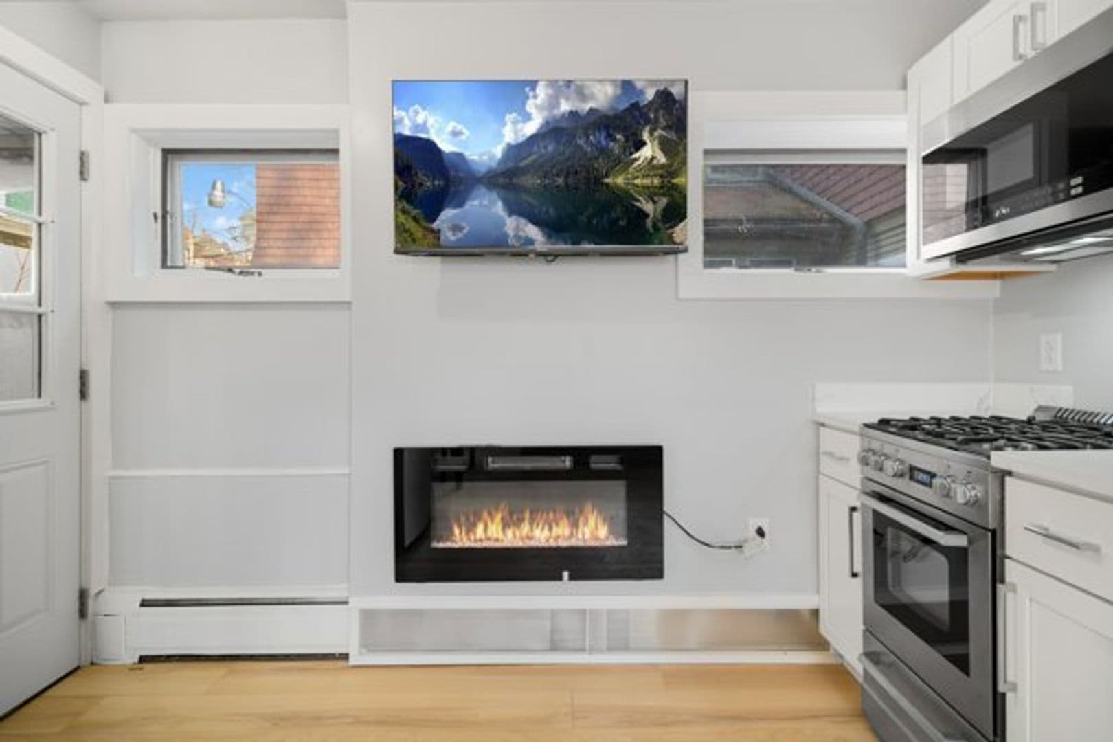 Ithaca Apartment: 504 Stewart Ave