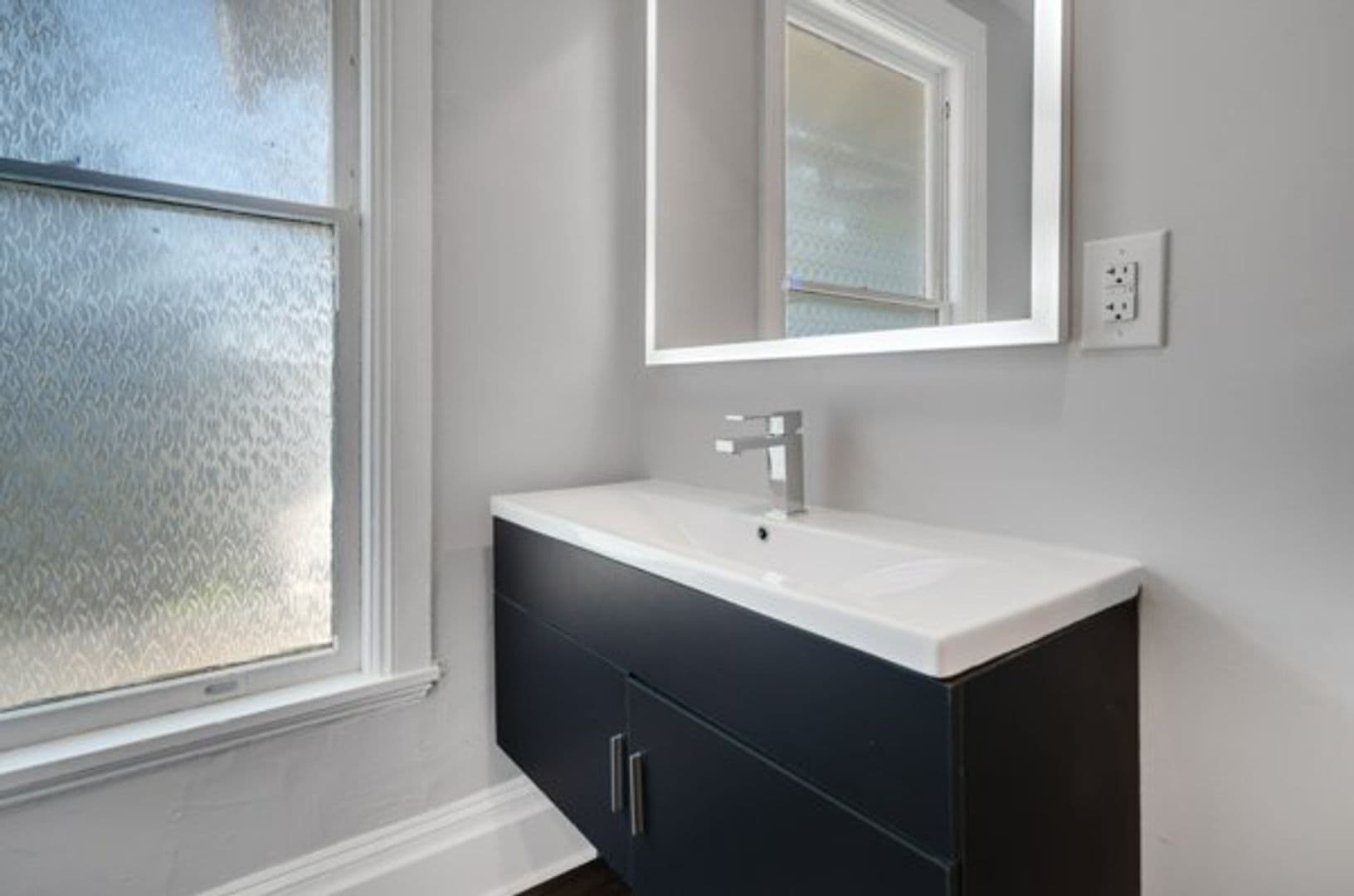 Ithaca Apartment: 404-406 University Ave