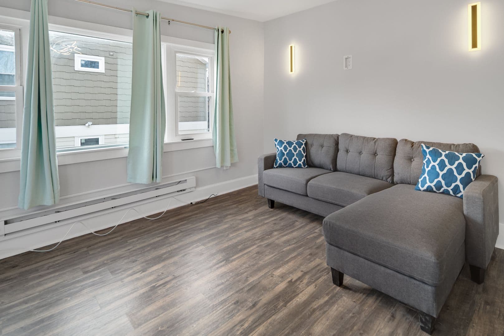 Ithaca Apartment: 1005 - 1007 N Aurora St