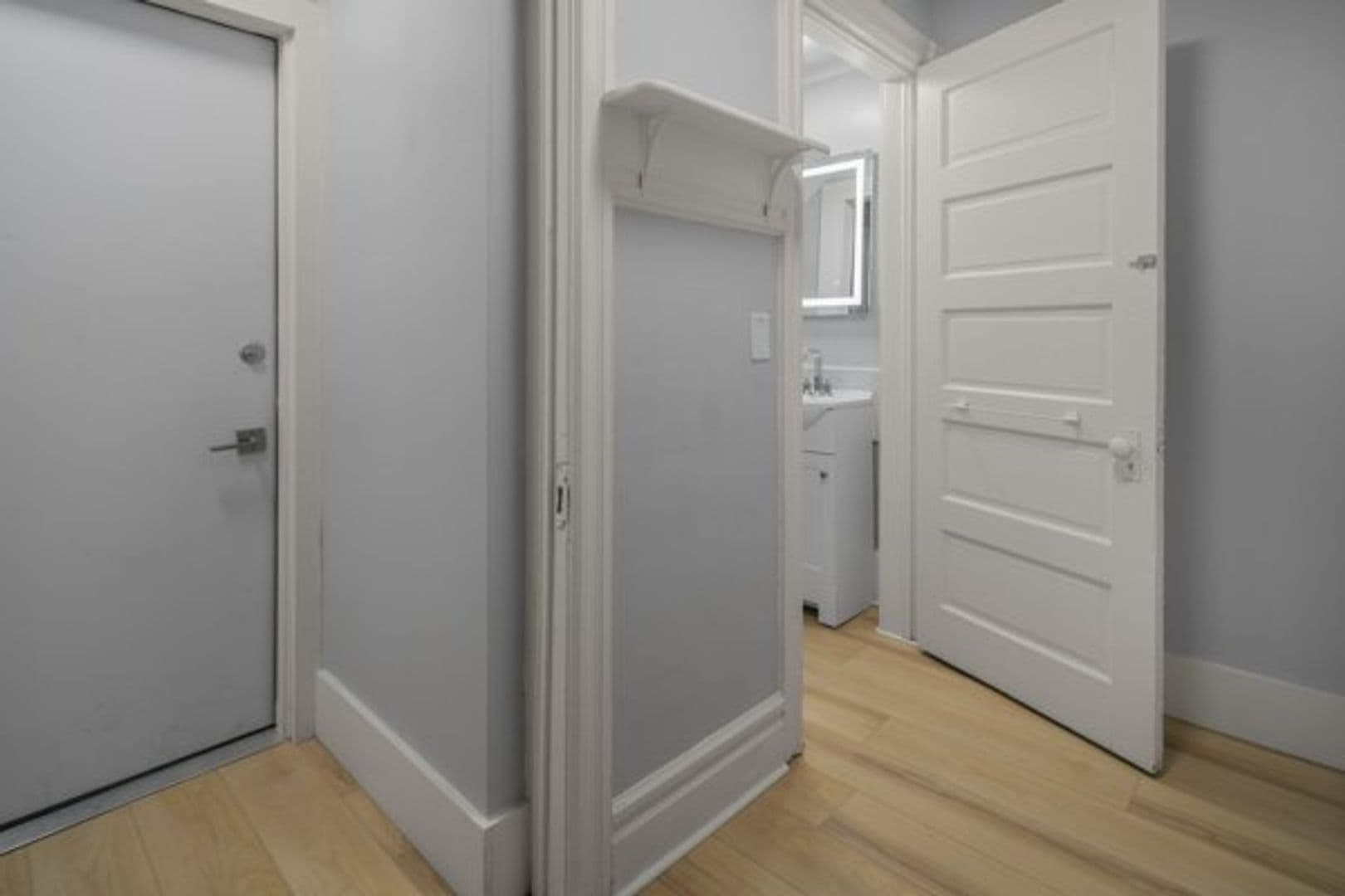 Ithaca Apartment: 702 E State St