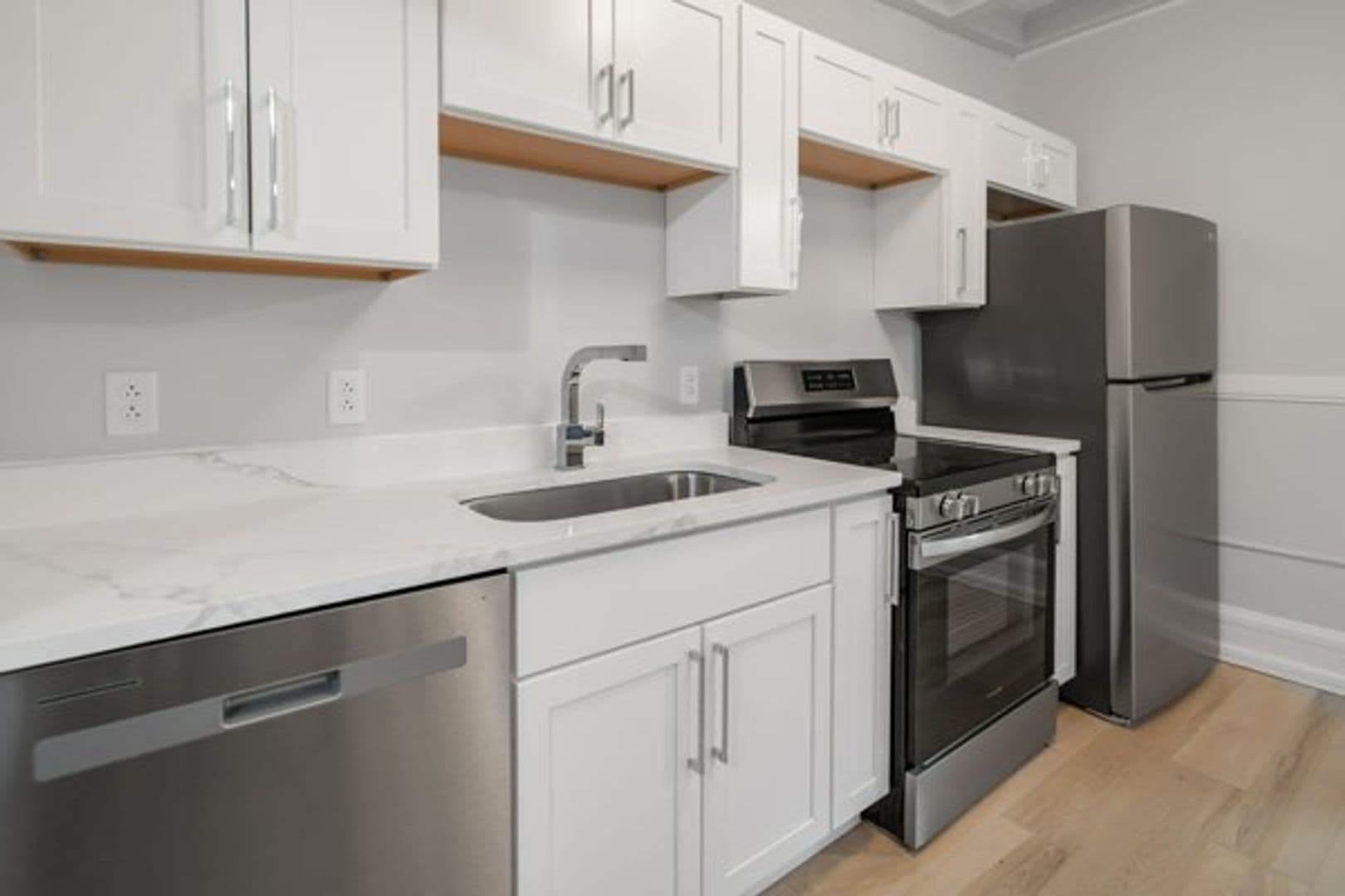 Ithaca Apartment: 504 Stewart Ave