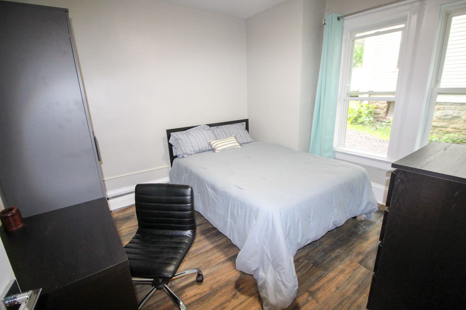Ithaca Apartment: 522 Stewart Ave
