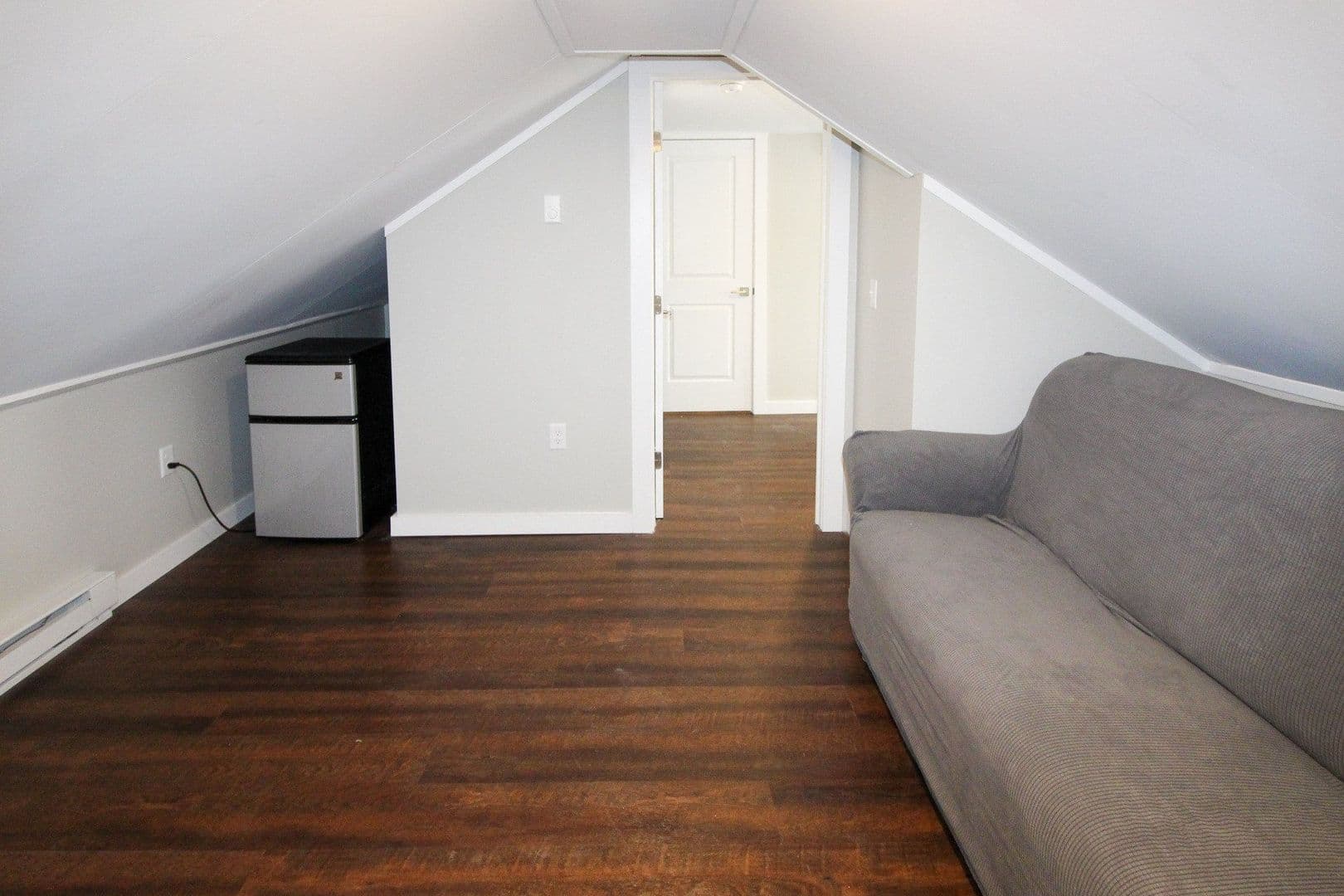Ithaca Apartment: 230 Bryant Ave