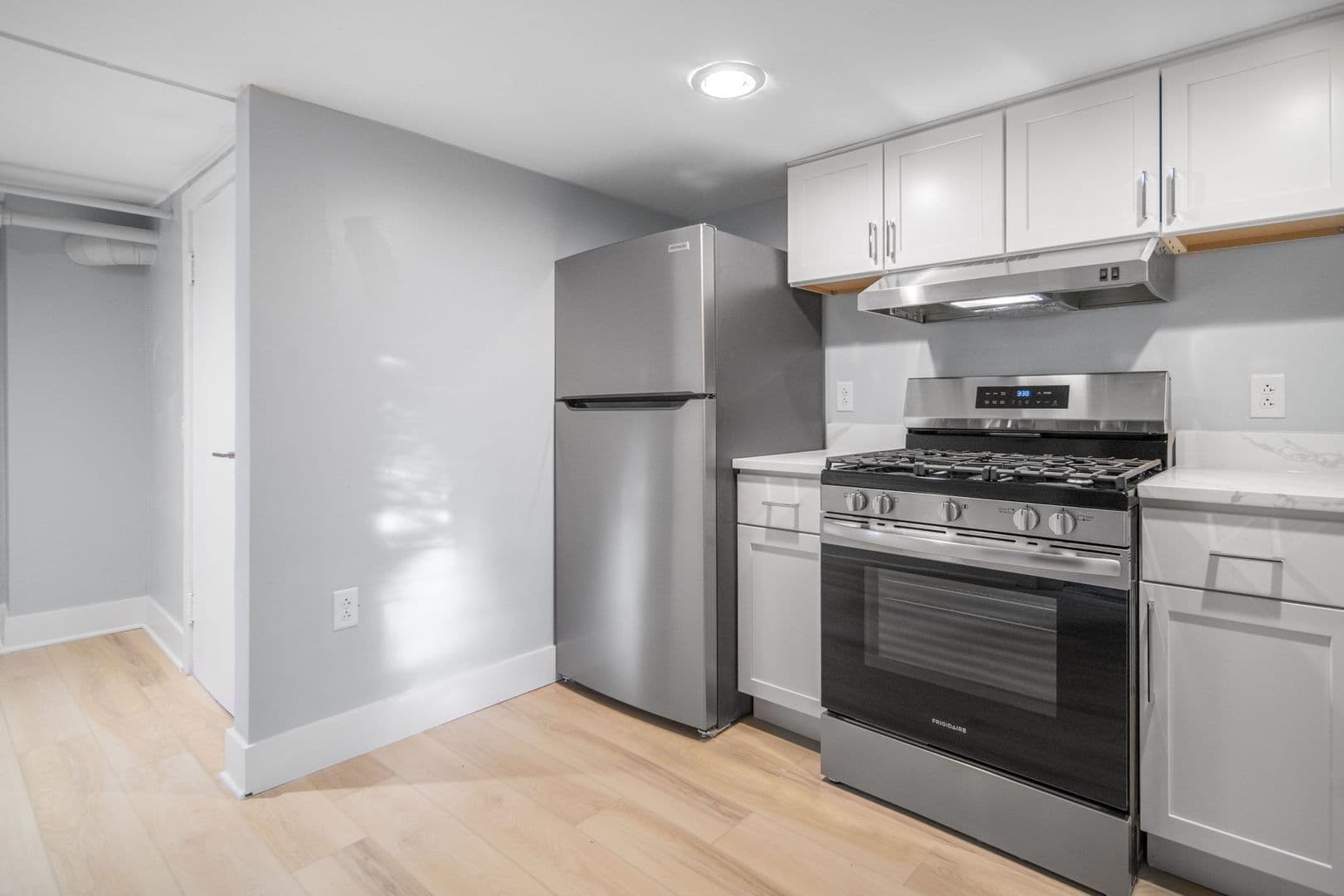 Ithaca Apartment: 104 Harvard Pl