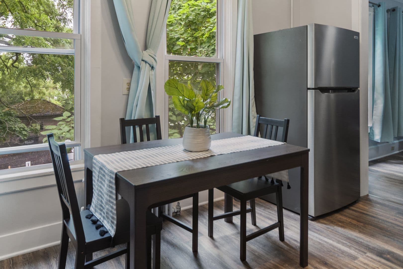 Ithaca Apartment: 601 E State St