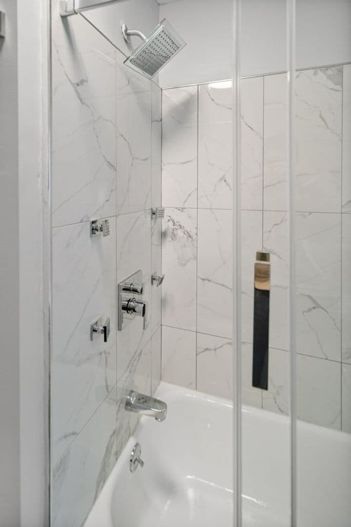 Ithaca Apartment: 105 Highland Place