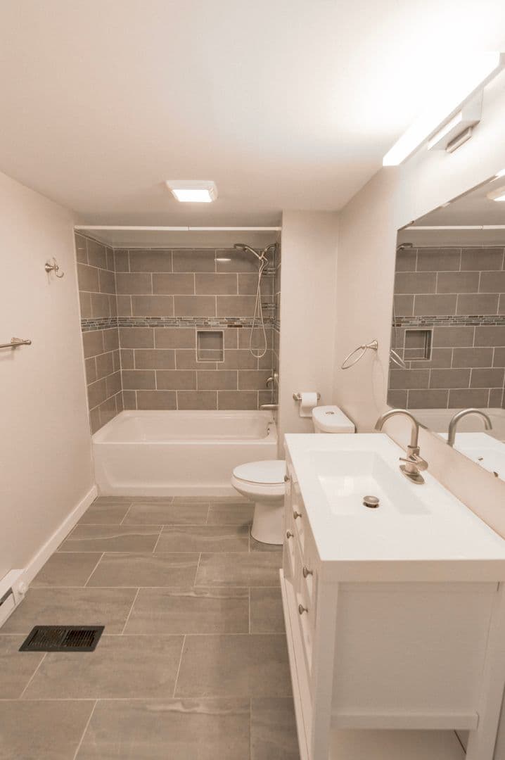 Ithaca Apartment: 1002 N. Aurora St.
