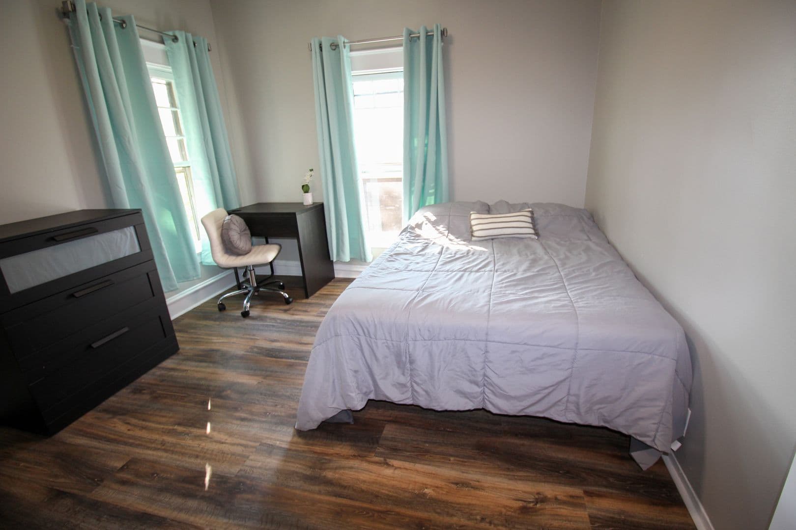 Ithaca Apartment: 613 E State St